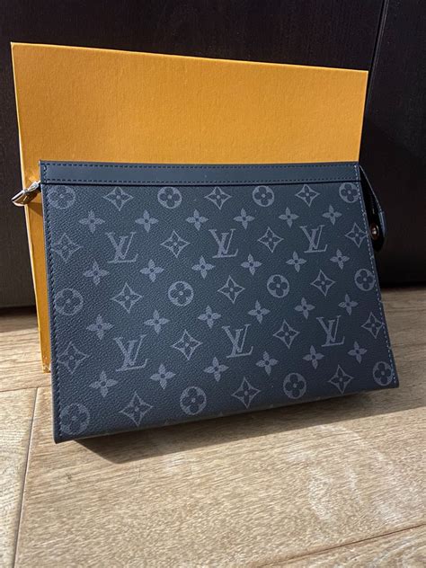 pochette macbook louis vuitton|louis vuitton voyage mm.